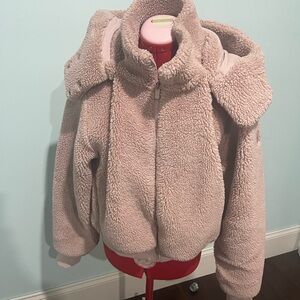 Alo Yoga Foxy Sherpa, Pink, size Medium